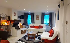 Veroniques Apartment